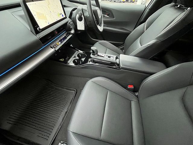 TOYOTA PRIUS PHV 2023 Image 31