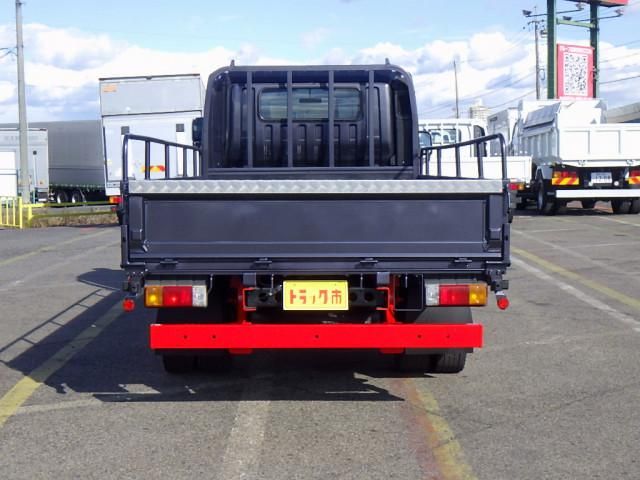 HINO DUTRO 2019 Image 31