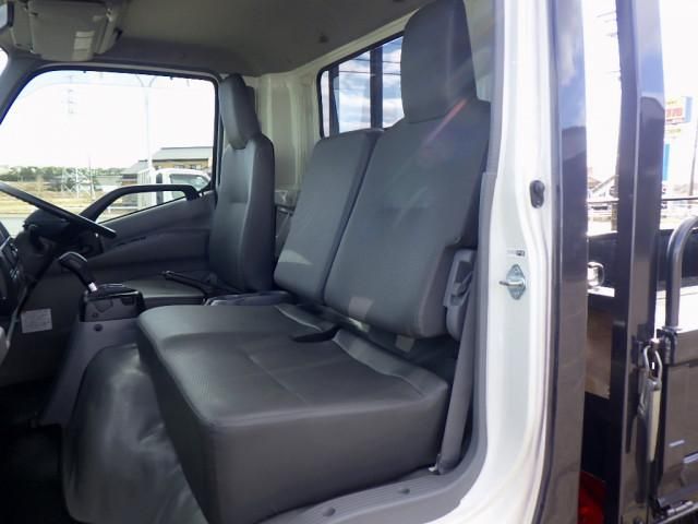 HINO DUTRO 2019 Image 31