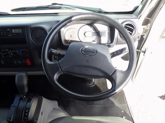 HINO DUTRO 2019 Image 31