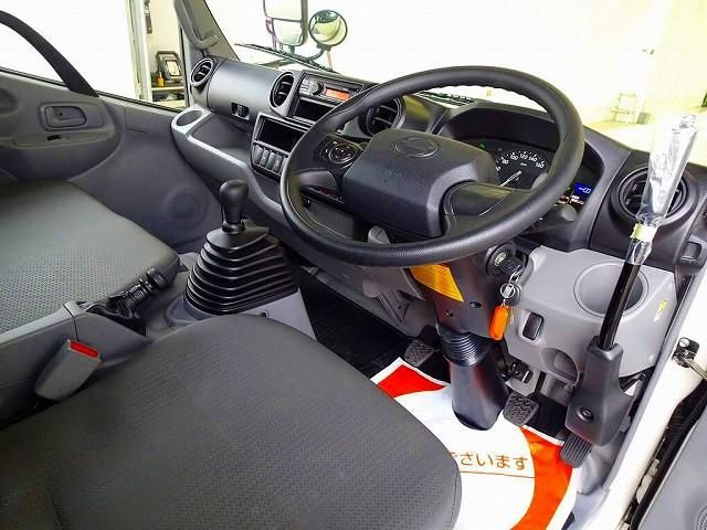 HINO DUTRO 2025 Image 31