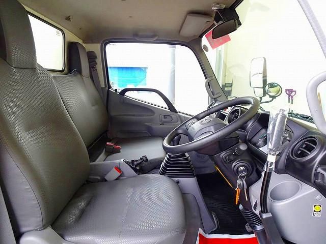 HINO DUTRO 2025 Image 31