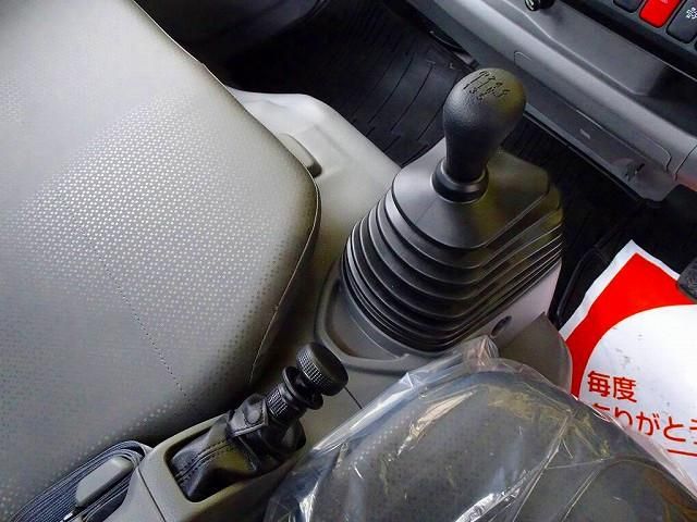 HINO DUTRO 2025 Image 31