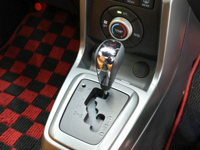 DAIHATSU COPEN 2017 Image 31