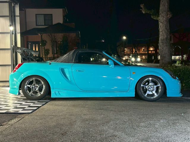 TOYOTA MR-S 2000 Image 31