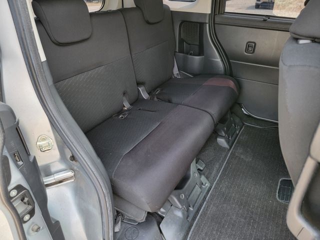 TOYOTA TANK 2016 Image 31