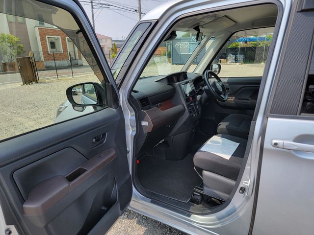 TOYOTA TANK 2016 Image 31