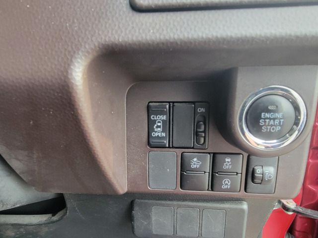 TOYOTA TANK 2018 Image 31