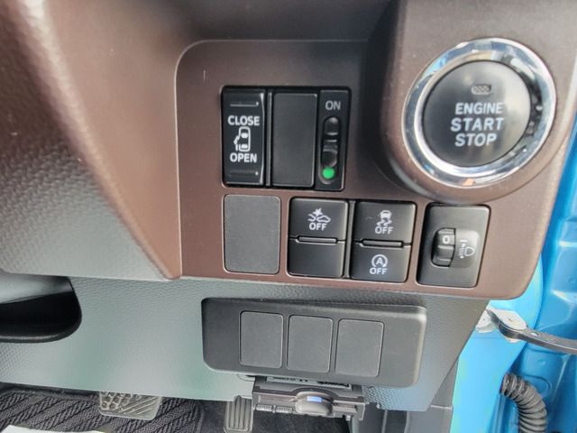 TOYOTA TANK 2018 Image 31