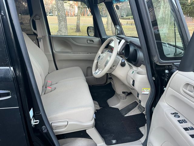 HONDA N BOX 2013 Image 31