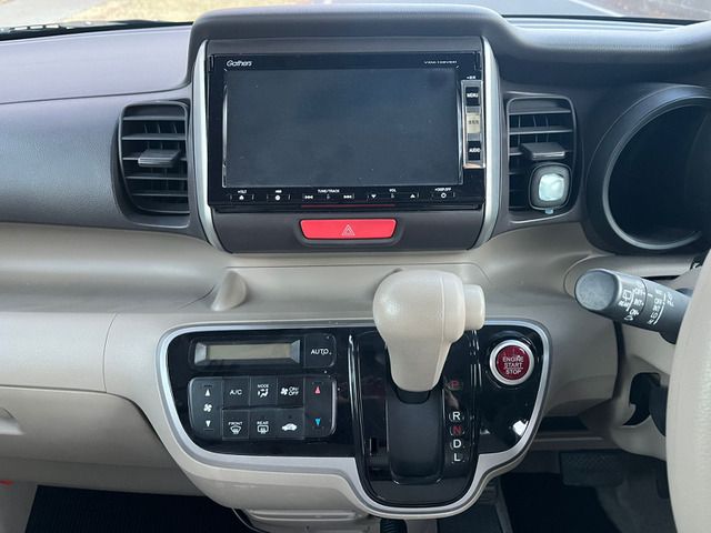 HONDA N BOX 2013 Image 31