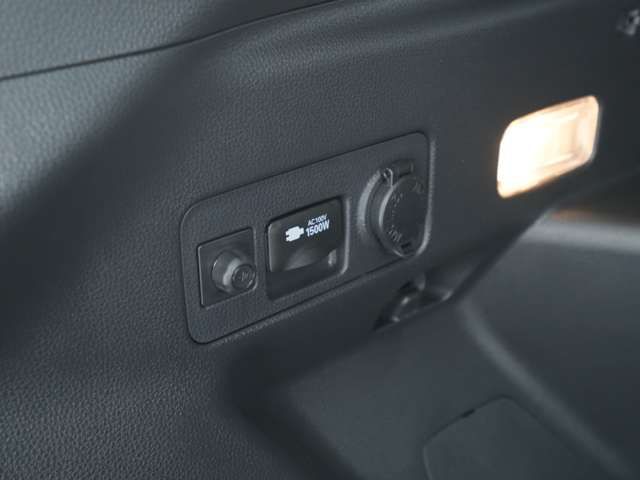 TOYOTA YARIS CROSS HYBRID 2025 Image 31