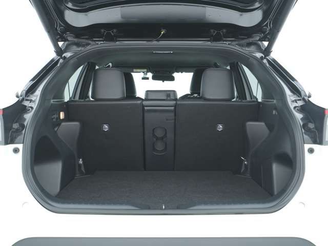 TOYOTA YARIS CROSS HYBRID 2025 Image 31