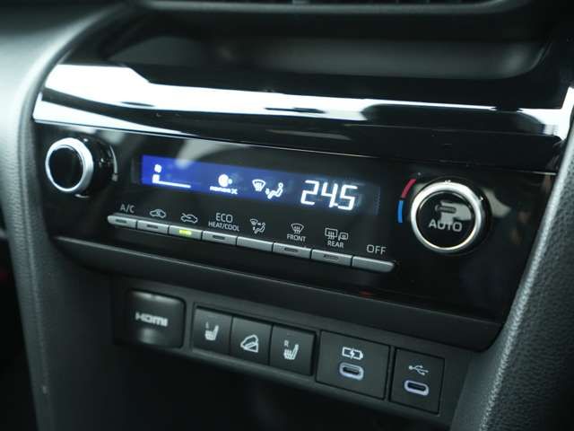 TOYOTA YARIS CROSS HYBRID 2025 Image 31