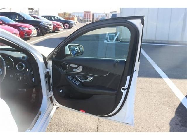 MERCEDES BENZ C CLAS 2020 Image 31