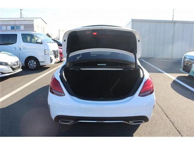 MERCEDES BENZ C CLAS 2020 Image 31