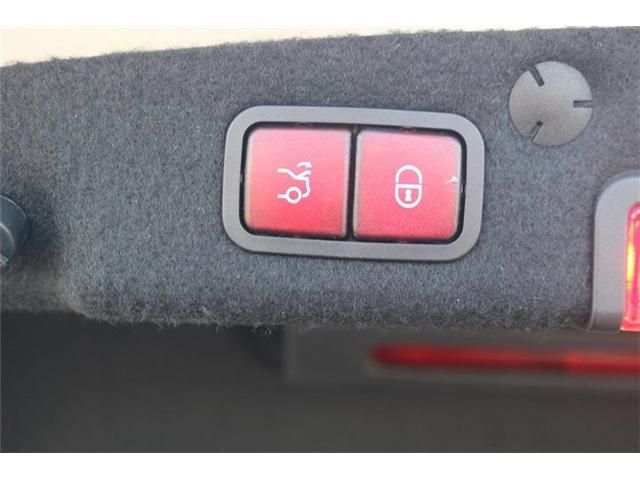 MERCEDES BENZ C CLAS 2020 Image 31