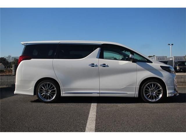 TOYOTA ALPHARD 2020 Image 31