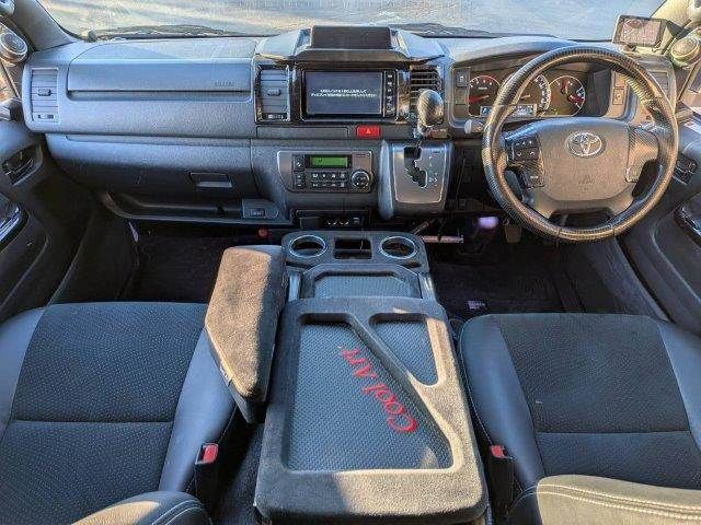 TOYOTA HIACE VAN 2WD 2019 Image 31