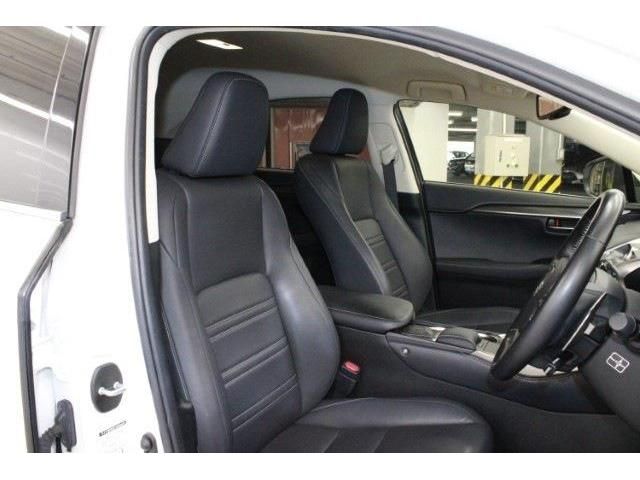 TOYOTA LEXUS NX300H 2017 Image 31