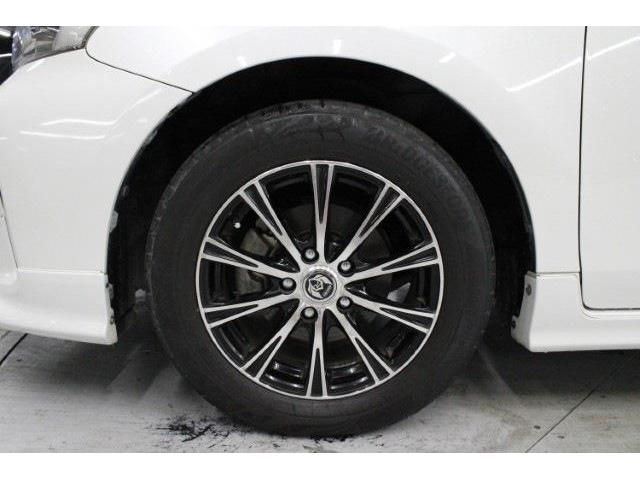 TOYOTA PRIUS ALPHA 2015 Image 31