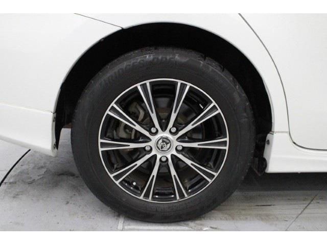 TOYOTA PRIUS ALPHA 2015 Image 31