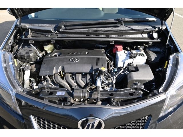 TOYOTA VITZ 2013 Image 31