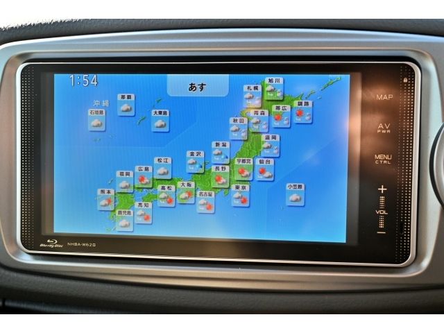 TOYOTA VITZ 2013 Image 31