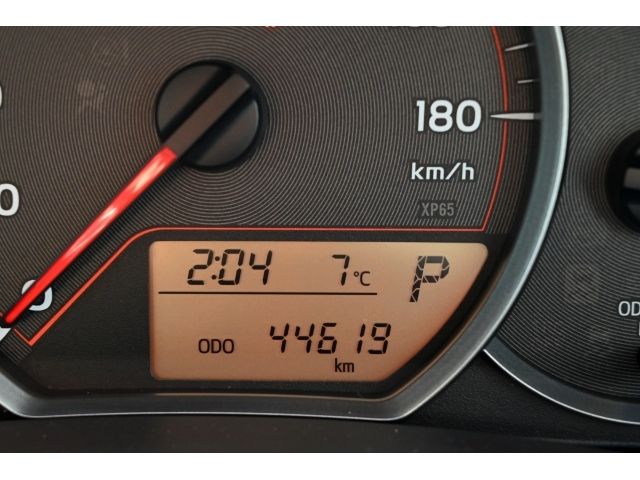 TOYOTA VITZ 2013 Image 31