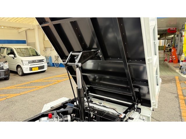 SUZUKI CARRY TRUCK 4WD 2025 Image 31