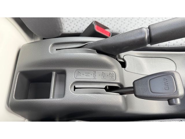 SUZUKI CARRY TRUCK 4WD 2025 Image 31