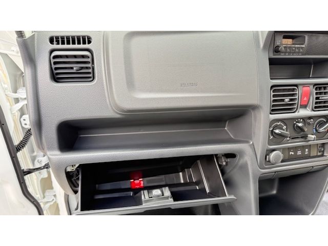 SUZUKI CARRY TRUCK 4WD 2025 Image 31