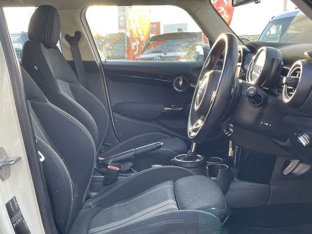 BMW MINI COOPER S 5D 2015 Image 31