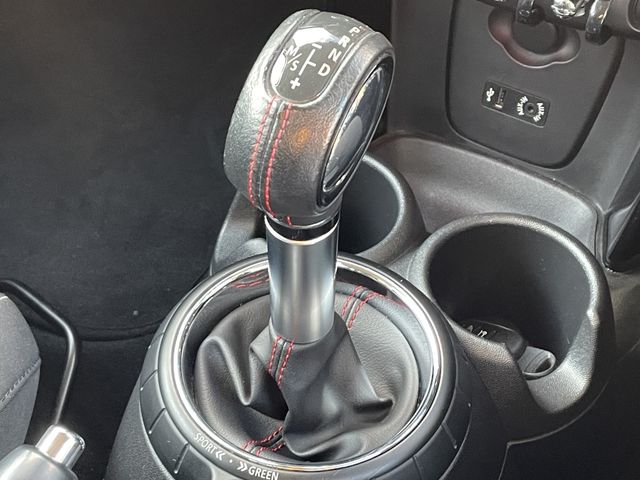 BMW MINI COOPER S 5D 2015 Image 31