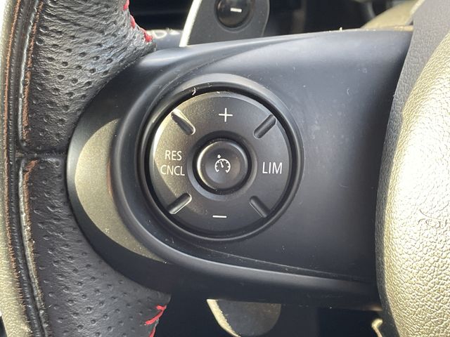 BMW MINI COOPER S 5D 2015 Image 31