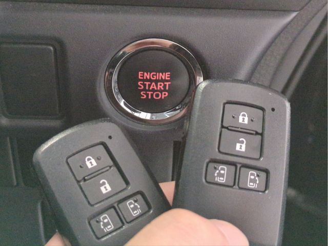 TOYOTA VOXY 2014 Image 31