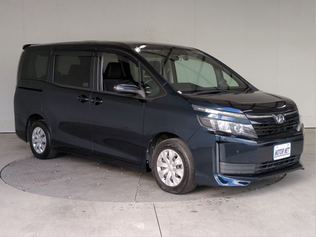 TOYOTA VOXY 2014 Image 31