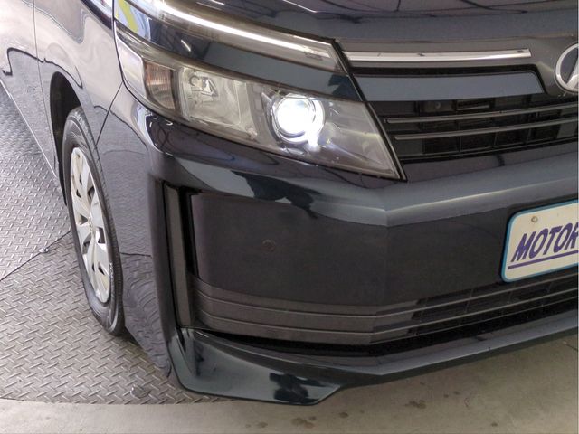 TOYOTA VOXY 2014 Image 31