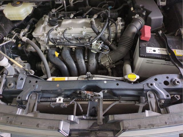 TOYOTA VOXY 2014 Image 31