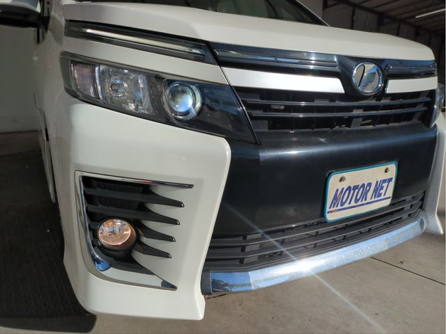 TOYOTA VOXY 2014 Image 31