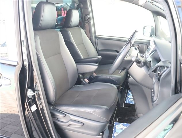 TOYOTA NOAH 2020 Image 31