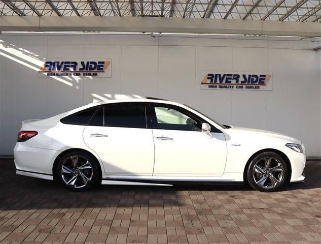 TOYOTA CROWN HARDTOP 2019 Image 31