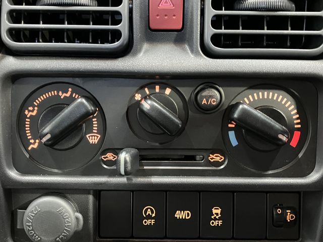 SUZUKI CARRY TRUCK 4WD 2023 Image 31