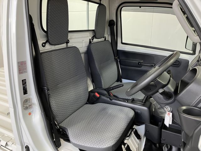 SUZUKI CARRY TRUCK 4WD 2023 Image 31