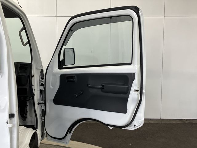 SUZUKI CARRY TRUCK 4WD 2023 Image 31