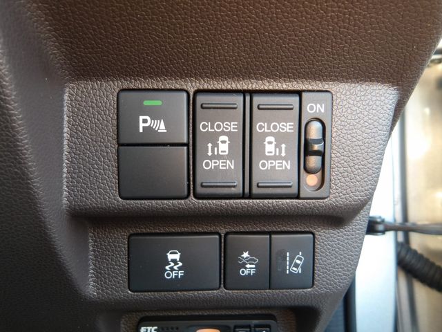 HONDA FREED HYBRID 2019 Image 31