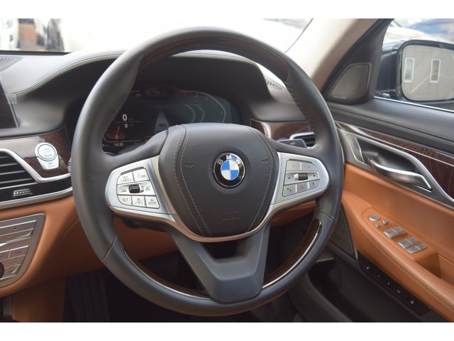 BMW 7SERIES 2019 Image 31
