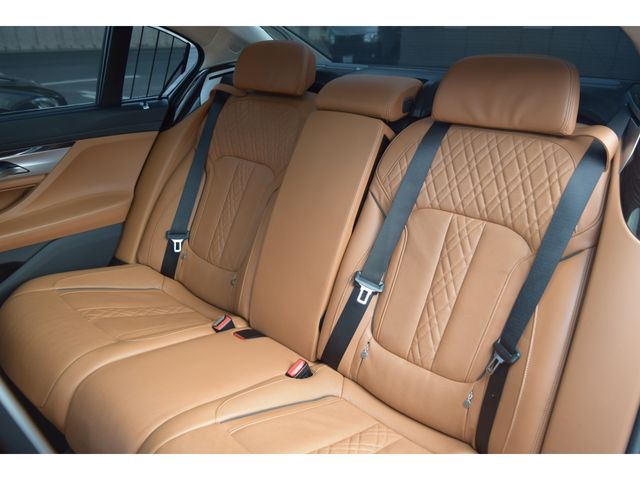 BMW 7SERIES 2019 Image 31