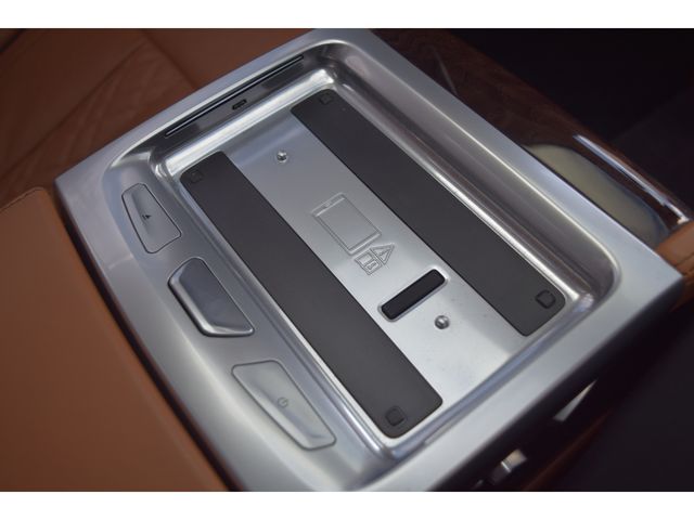 BMW 7SERIES 2019 Image 31