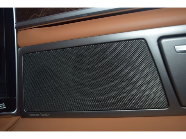 BMW 7SERIES 2019 Image 31